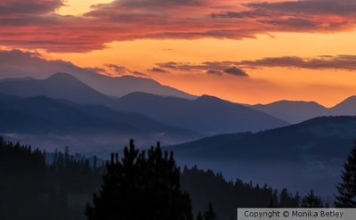 Red Mountains