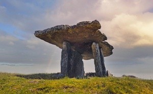Poulnabrone dolmen