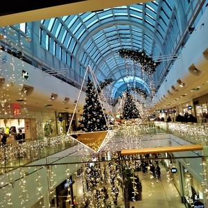 MALL XMAS DECORATIONS