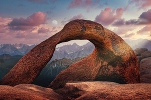 Mobius Arch in the Alabama Hills 2