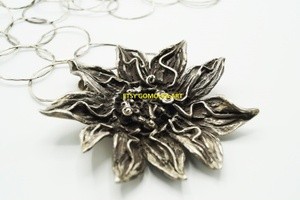 Sunflower Necklace Sterling . Black Sunflower Necklace Sterling Silver . Beautiful & powerfull Neckl