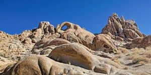 Eye of Alabama Hills Arch