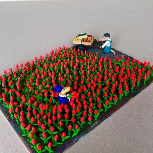 Tulips, plasticine, carboard, 25x17,5x5,5 cm