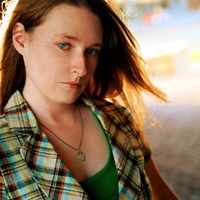 Janet L Thomas