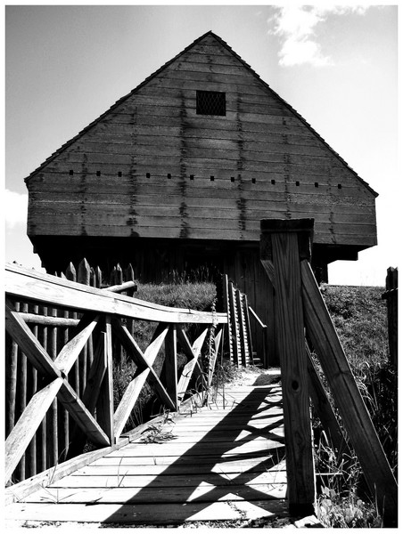 barn house.