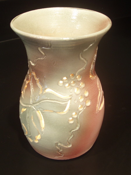 leaf carved vase