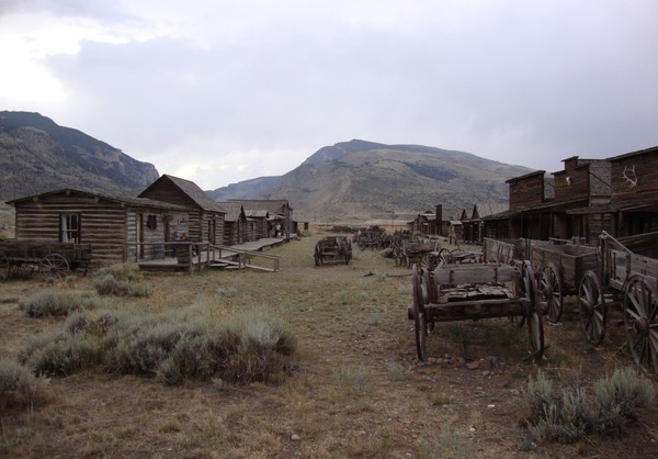 GHOST TOWN..