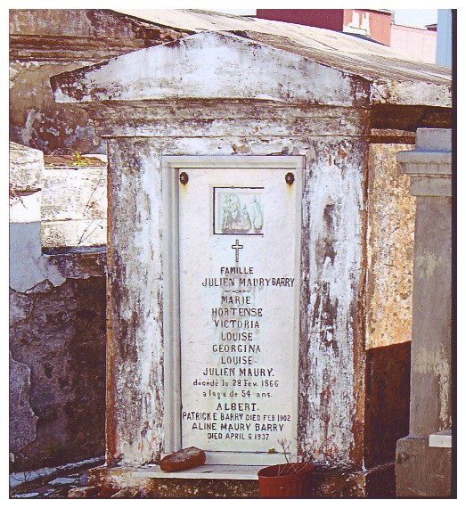 MASS GRAVE