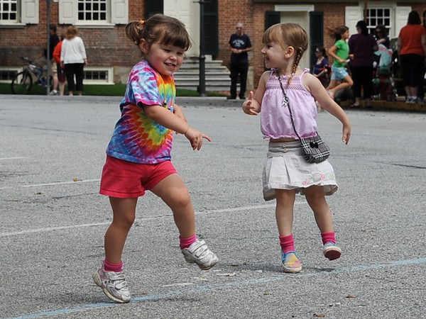 Dancing Girls