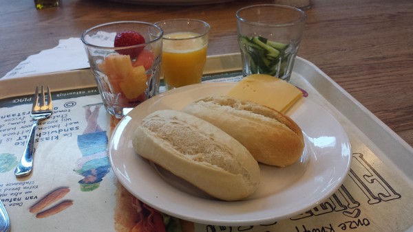 breakfast with the girlzzzzz