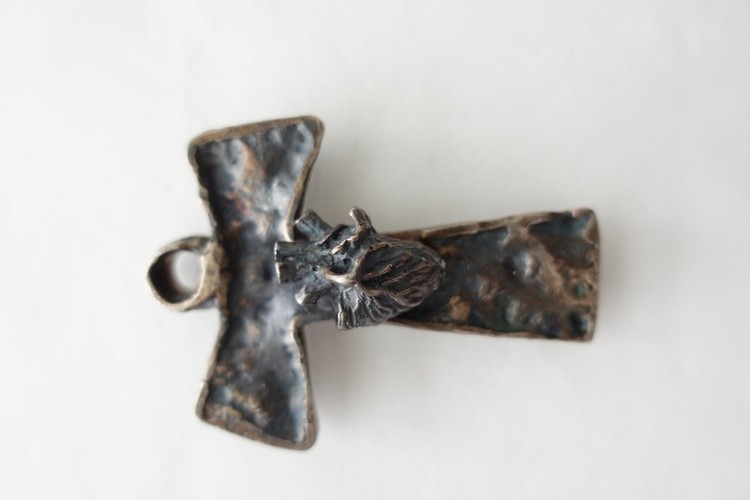 Anatomical Heart Power of Tau Cross Jesus.Bronze