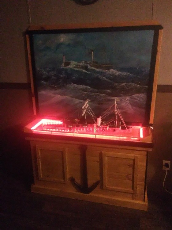 Sailing through stormy waters (led red)