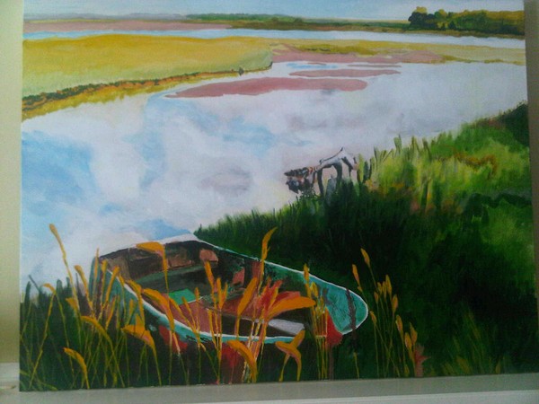 Ol' Boat by the Bay (straight on close-up)