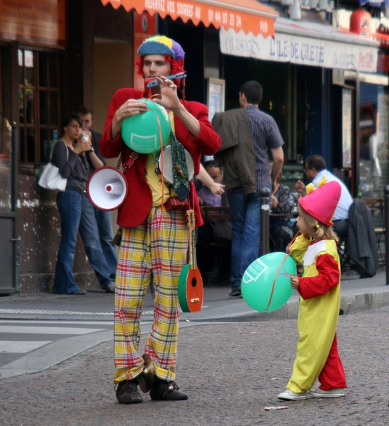 BIG CLOWN, LITTLE CLOWN