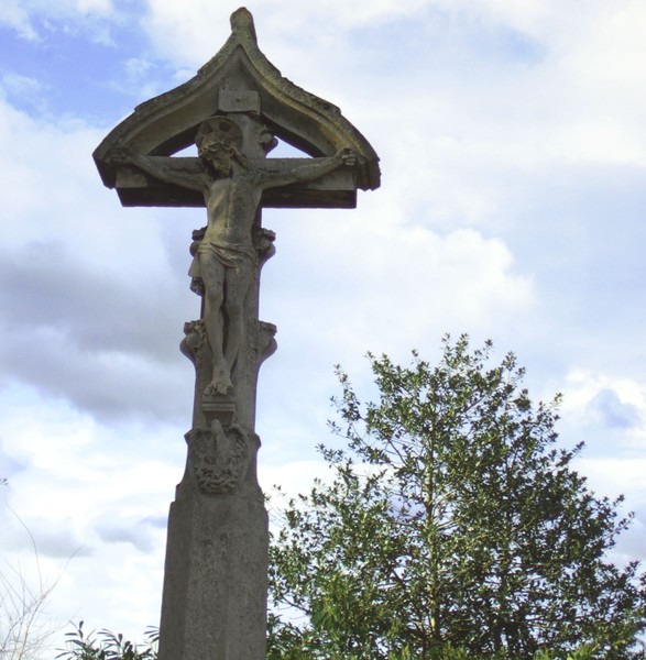 statue