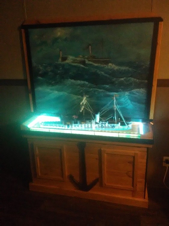 Sailing through stormy waters (led blue)