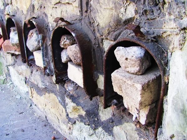 Mailbox full 'o' rocks.
