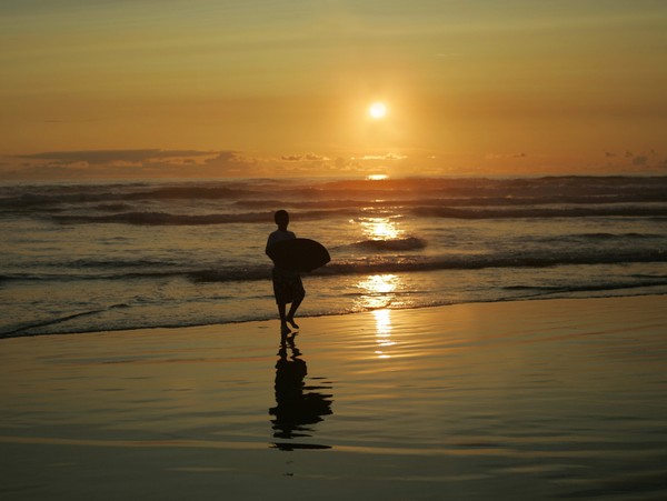 Skimming Sand