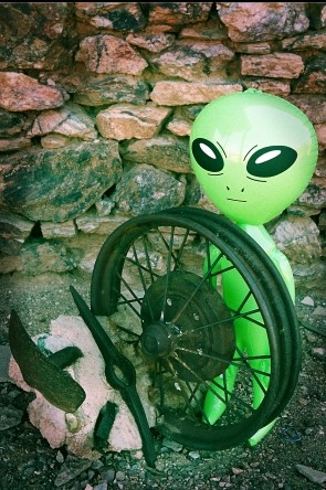 Alien Wagon Wheel