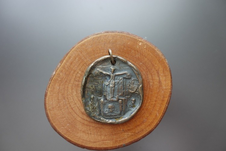 Tau Cross Jesus .Pendant Bronze  Mirek Gomolka Art