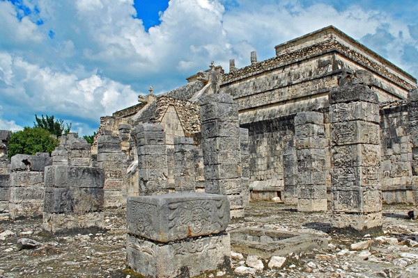 Temple of the Warriors -carved pillars