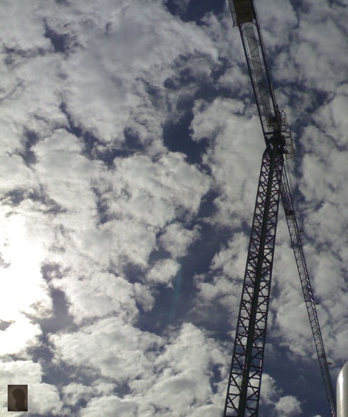 is it  ... man or crane ?