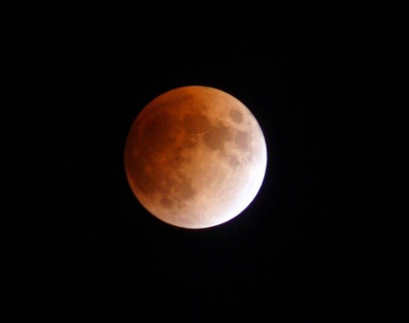 Eclipse of the Moon (2)