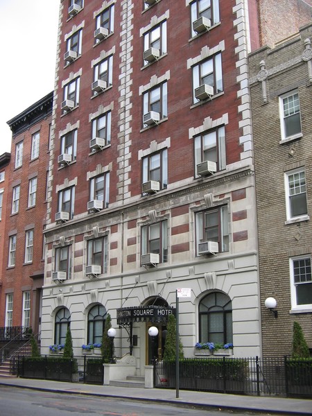 Washington Sq Hotel