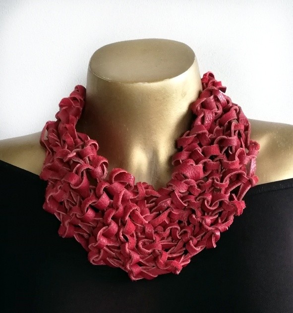 red leather collar
