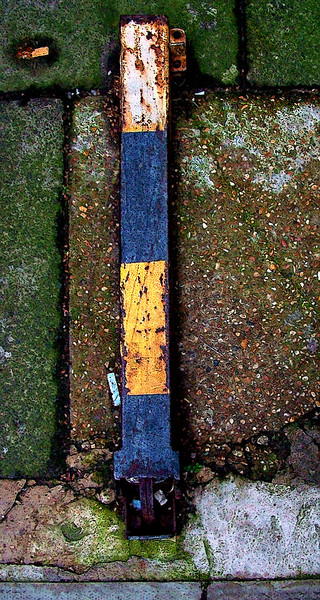 Mondrian's Finger