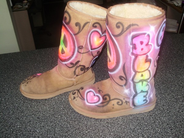 airbrushed UGGS