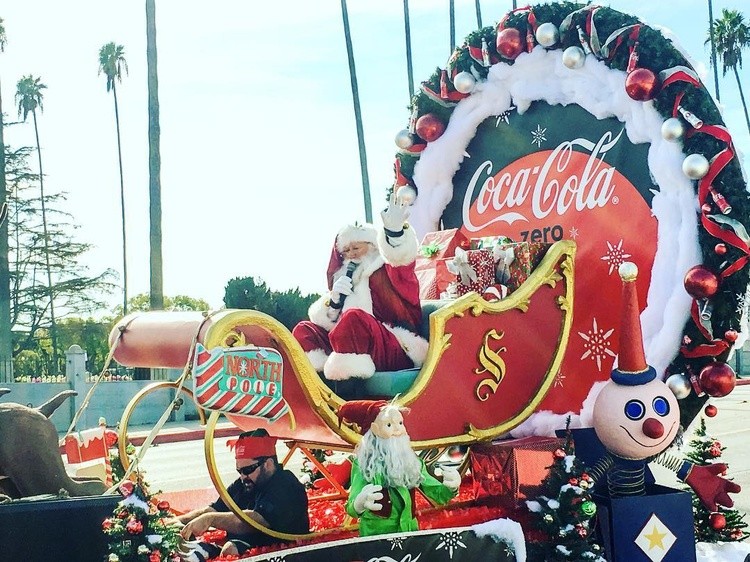 santa in cart