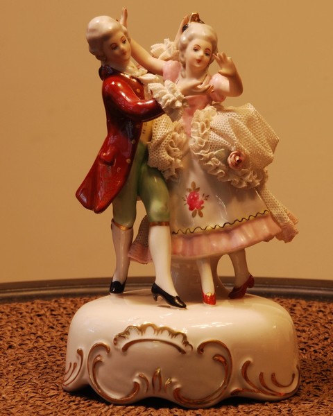 Figurines