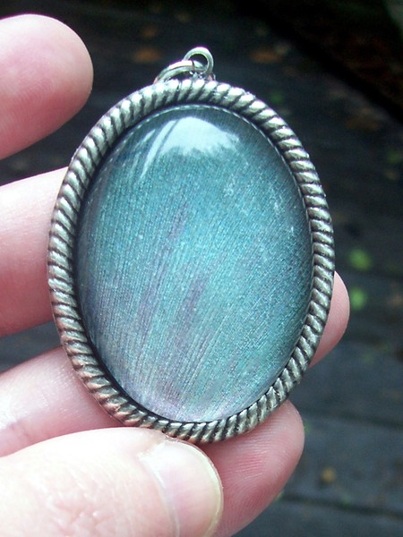 Moonstone. Wallpaper Pendant.