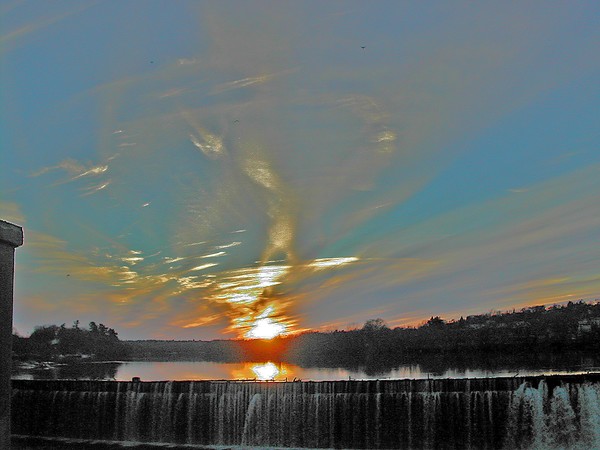 THE FALLS 