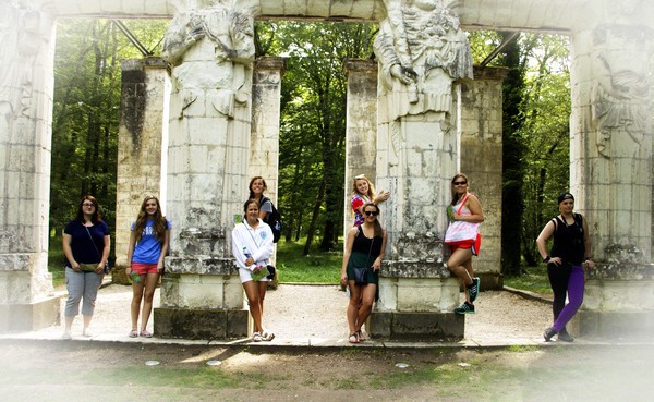 Tour Group at Chateau Chenonceau