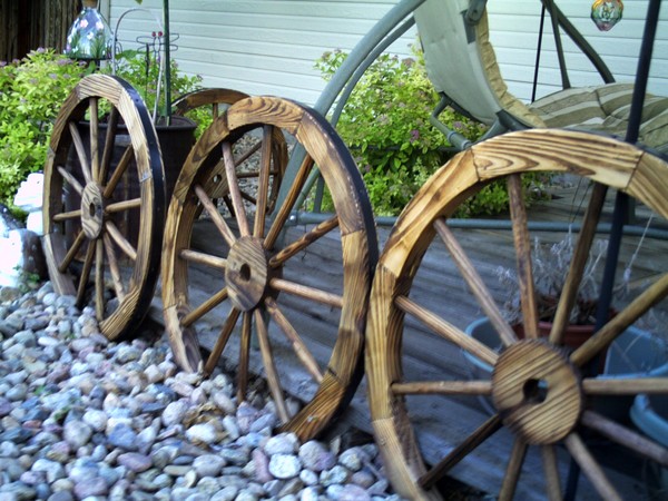 wagon wheels