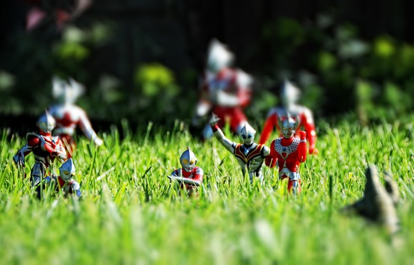Ultramen in Action