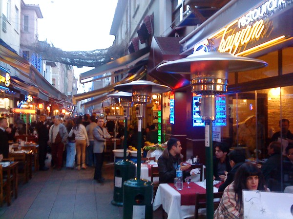 a sunday evening in Kadiköy (20/ Feb /11)
