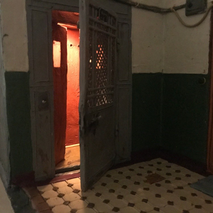 Old Elevator, plasticine, led light, 25x17.5x18 cm