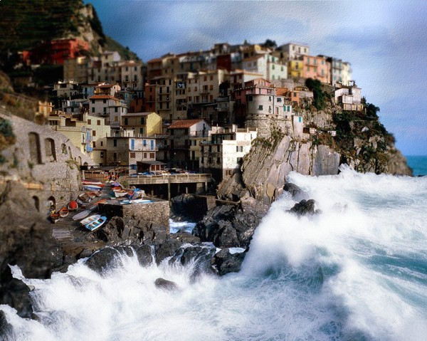 3Dimensional Waves of Destruction