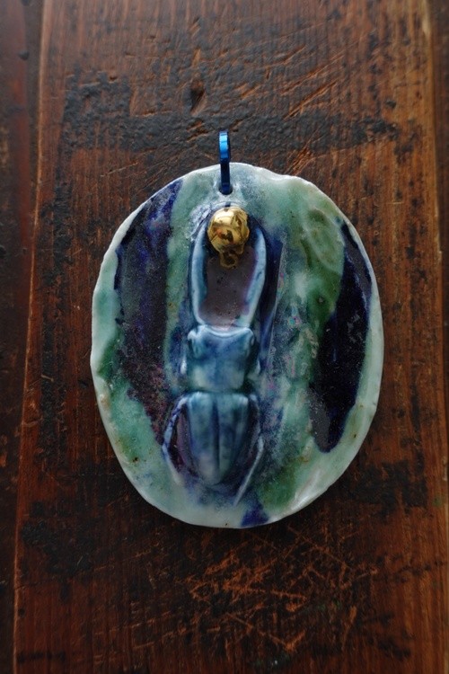 Women's American Fashion jewellery .Pendant  Ceramic ,Porcelain ,Gold  Lustre. Gomolka Art 