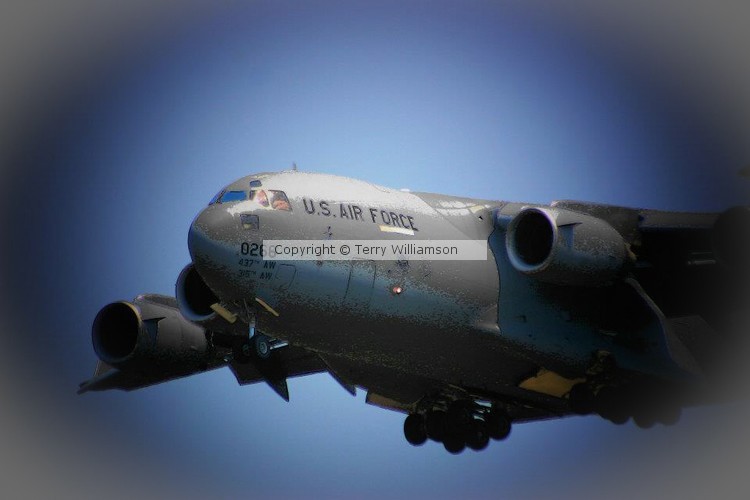 C-17 tactical landing