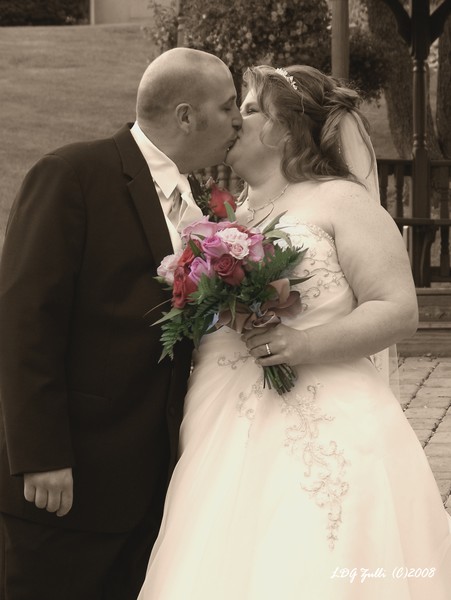 Lisa's Wedding Kiss 