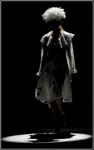 MMSSFW - The Looking Glass