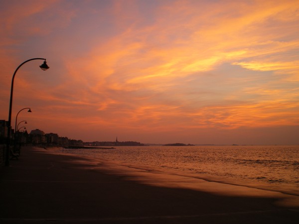 Le Coucher du Soleil à St-Malo
