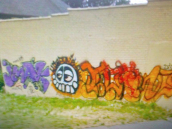 det 002