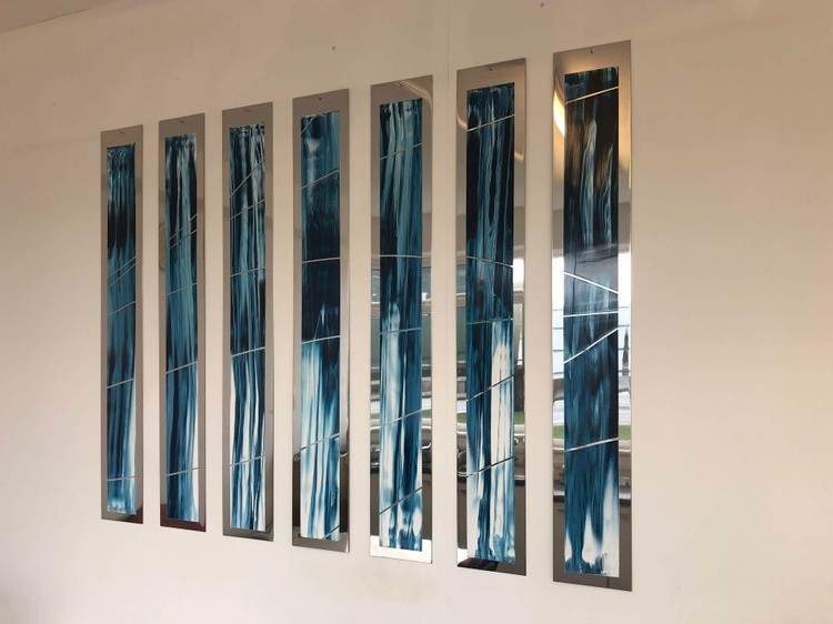 Resin on stainless steel 