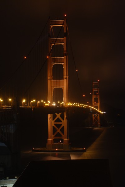 Golden Gate Bridge at 2am