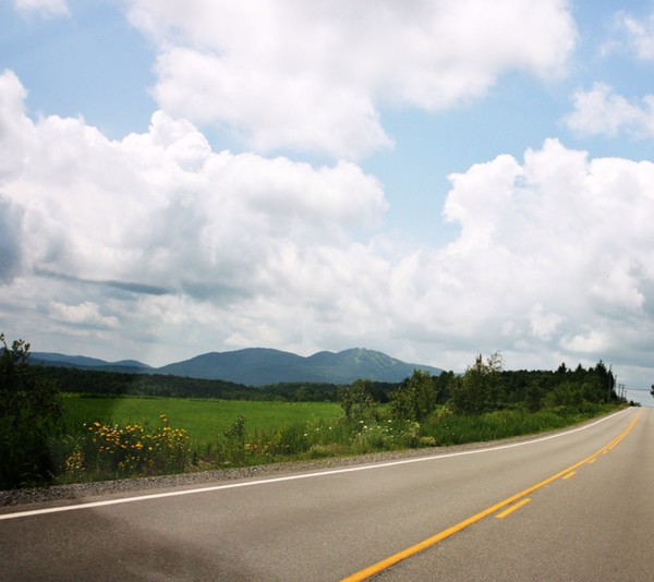 APPROACHING BROMONT QC.